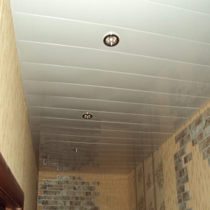 (85_С) Размер 2,1 м. x 1,6 м. - Качественный реечный потолок Cesal Белый Жемчуг в комплекте