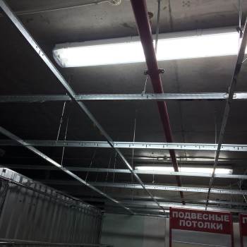 Виды монтажа светодиодных светильников Армстронг на потолок