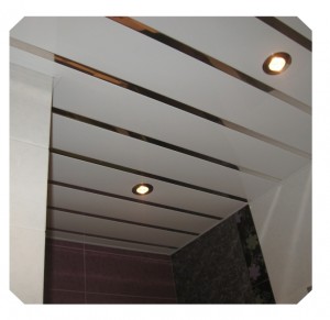 Качественный реечный потолок белый матовый с зеркальной вставкой в комплекте- Размер 1.28 м. х 3 м.