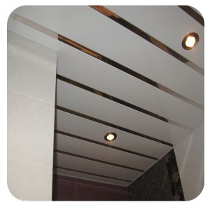 Качественный реечный потолок белый матовый c хром вставкой в комплекте - Размер 2,03 м. x 1.92 м 3