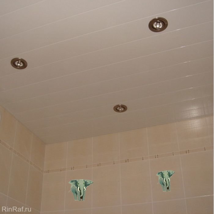 Что учесть при выборе реечного потолка для ванной комнаты