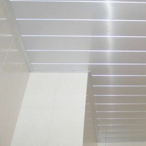 Реечный потолок на кухни в хрущевке белый - Размер 2.4 м. х 2.4 м.
