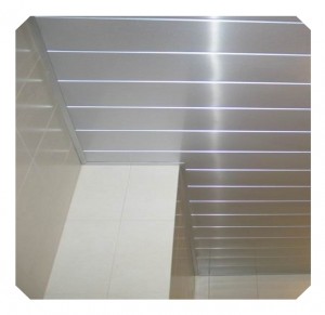Реечный потолок Cesal для ванной комнаты металлик - Размер 1,5 м. х 1,25 м.